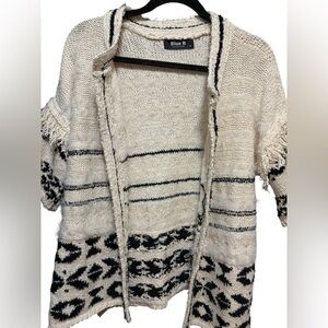 Blue B Collection Women’s size Small‎ sweater